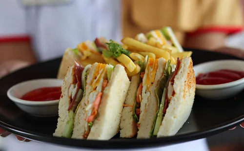 Front One Hotel Tulungagung Makanan Photos