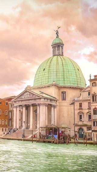 4D3N • Italy