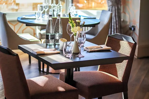 Thames Riviera Hotel, Sure Hotel Collection by Best Western Dining Photos