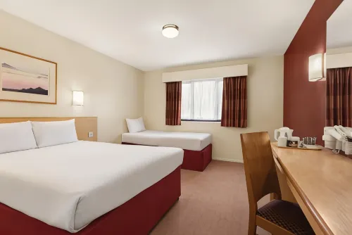Days Inn by Wyndham Warwick South M40 Photos