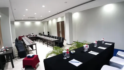 Xtra Hotel Bengkulu Business Photos
