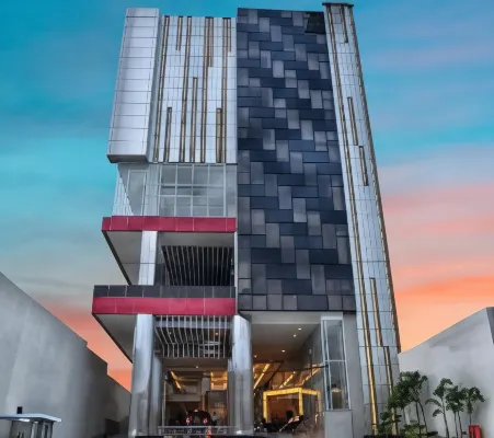 Grand Metro Hotel Tasikmalaya Exterior Photos