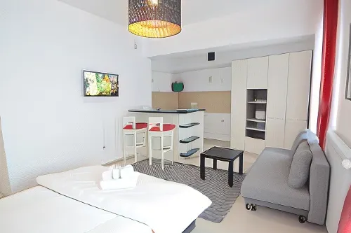 Uptown Residence Apartments Featured Photos