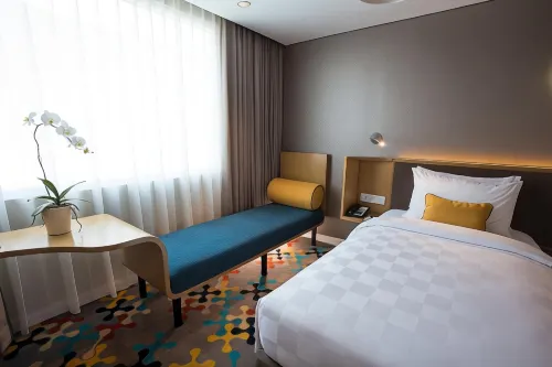 Hotel Ciputra Cibubur managed by Swiss-Belhotel International Kamar Photos