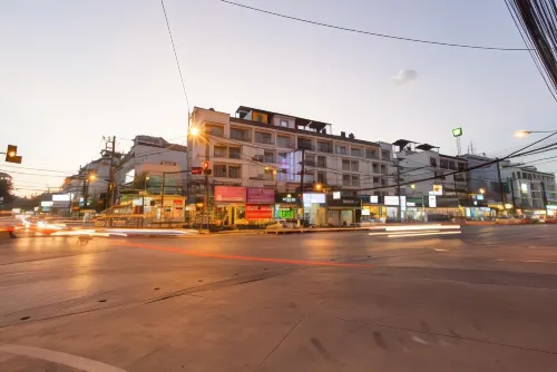 Patong Buri Resort Рядом с отелем Photos