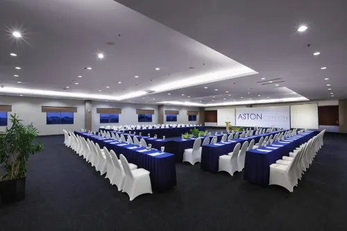 ASTON Cirebon Hotel & Convention Center Fasilitas Bisnis Photos