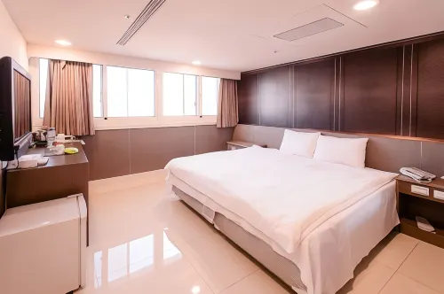 Kiwi Express Hotel Taichung Zhongzheng Photos