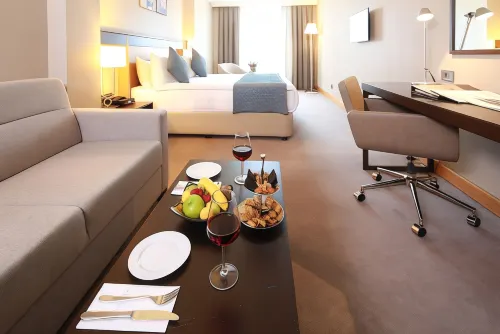 Port Bosphorus Rooms Photos
