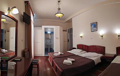 Cecil Hotel Photos