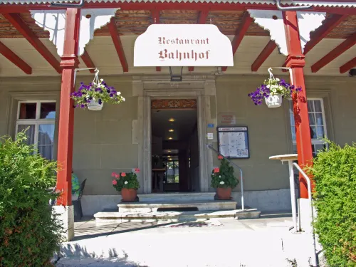 Hotel Restaurant Bahnhof Esterni Photos
