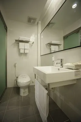The Alcove Library Hotel Photos