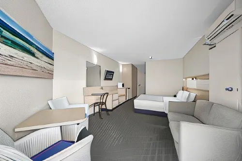 East Port Motor Inn Photos