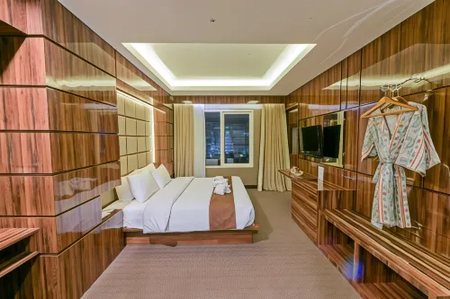 Royal Regantris Cendana Photos