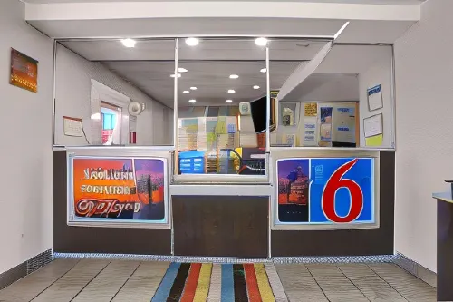 Motel 6 San Bernardino, CA - North Öffentliche Flächen Photos