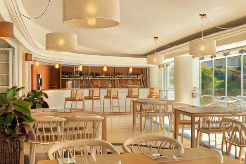 Balaia Golf Village Dining Photos
