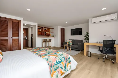Leblón Suites Hotel Photos