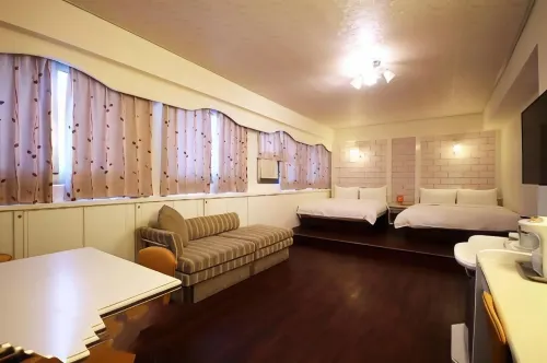 Traveler Hotel Photos