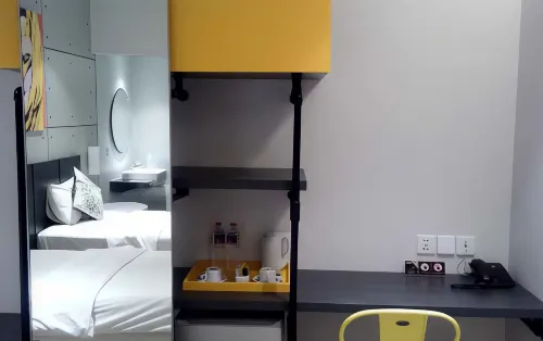 Hotel Cemerlang Bandung Kamar Photos