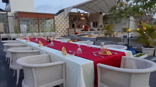 Aston Kuta Hotel and Residence Dining Photos