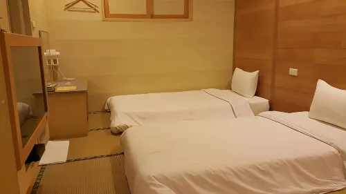 Empire Hotel Photos