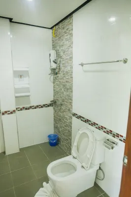 First and Frang Hotel - Koh Phangan Kamar Photos