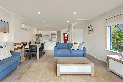 Captains Cove Resort - Waterfront Apartments Photos