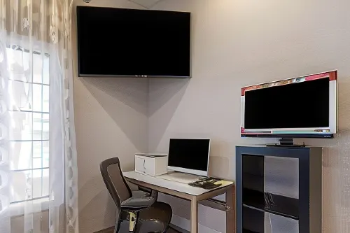 Best Western Country Inn Photos