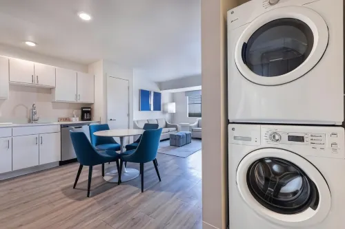 Soka Suites Dallas - Las Colinas Khu vực công cộng Photos