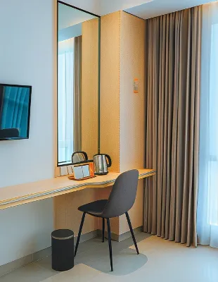 Azana Style Hotel Madura Photos