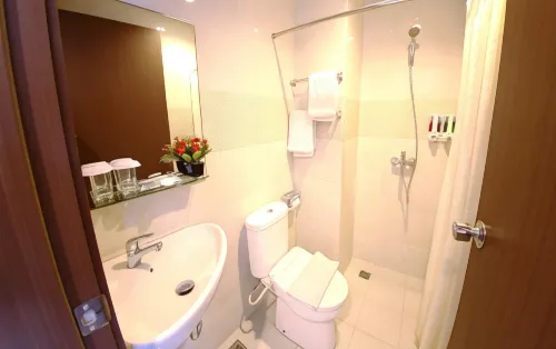The One Hotel Makassar Kamar Photos
