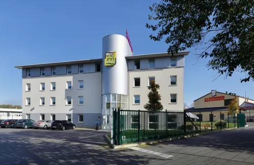 First Inn Hotel Paris Sud les Ulis Exterior Photos