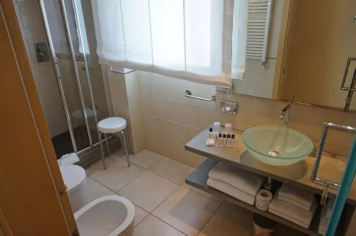 Leonardo Boutique Hotel Rome Termini Photos