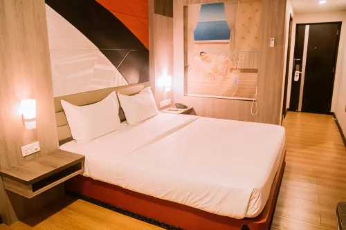 The Golden Bay Hotel Batam Camere Photos