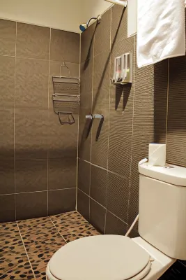Link Costel Kamar Photos