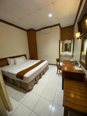 Hotel Dana Solo Kamar Photos