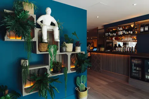 The Corner, London City Leisure & Recreation Photos