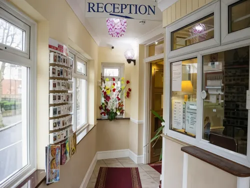 Cricklewood Lodge Hotel Public Areas Photos