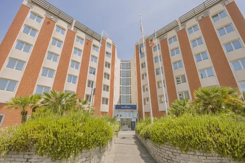 Novotel Salerno Est Arechi Exteriör Photos