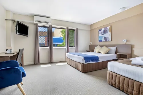 The Metropolitan Spring Hill Kamar Photos