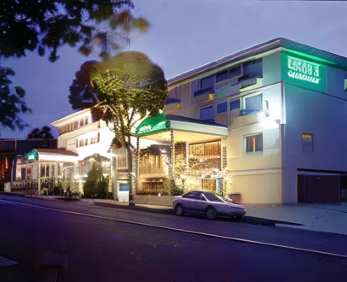 Crest on Barkly Hotel Featured Photos