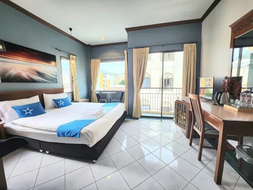 Sea Front Home Hotel - Patong Beach Unggulan Photos