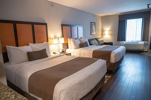 Pocaterra Inn and Waterslide Chambres Photos