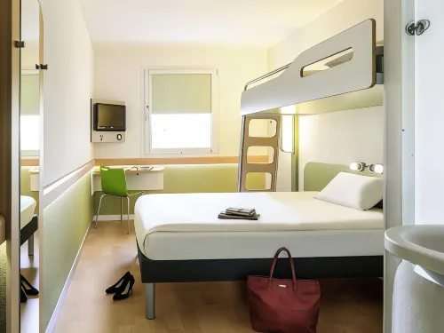 Ibis Budget Leeds Centre Crown Point Road Photos