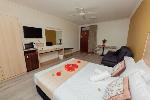 Cumberland Motor Inn Rooms Photos