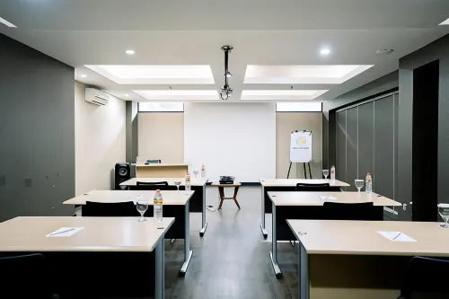 Kalya Hotel Bandung Dago Fasilitas Bisnis Photos