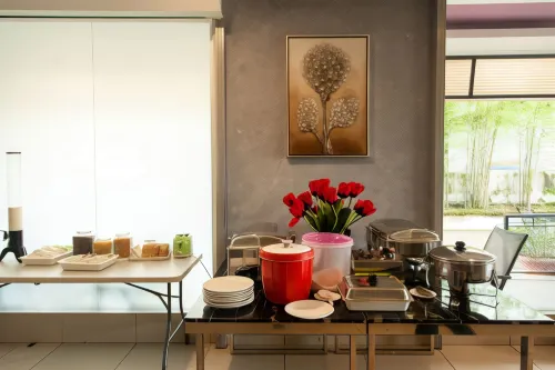 M Design Hotel @ Seri Kembangan Ristorazione Photos