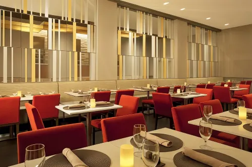 Sheraton Tribeca New York Hotel Restauration Photos