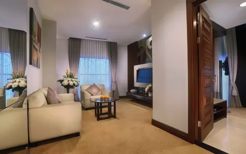 Grand City Hall Hotel Photos