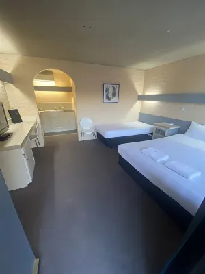Mahogany Motel Photos