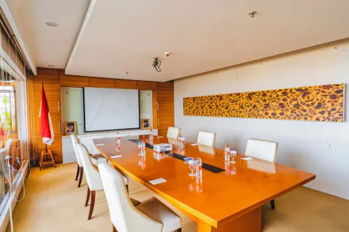 The Falatehan Hotel By Safin Business Facilities Photos
